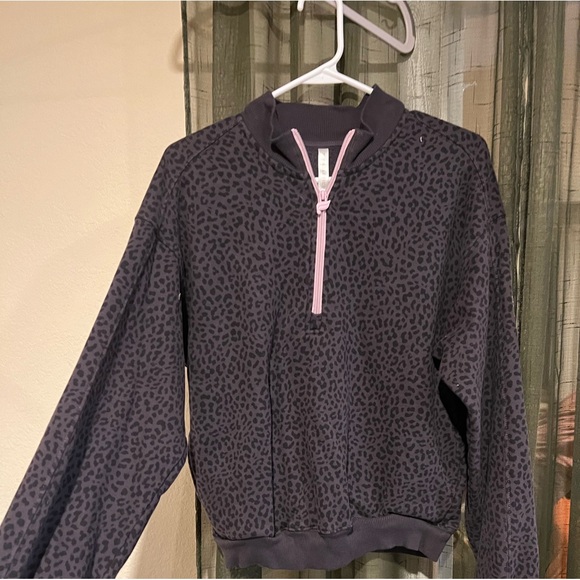 black cheetah quarter zip - Picture 1 of 3